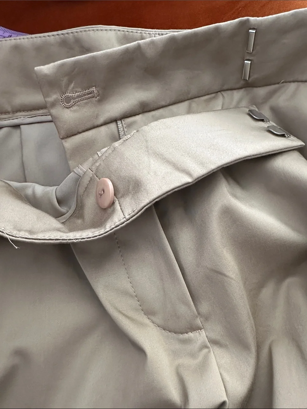 Dana Buchman New With Tags Marci Khaki Pants Lined Size 8